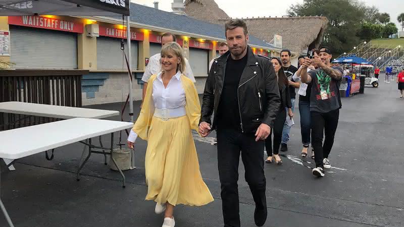 John Travolta e Olivia Newton-John se caracterizaram como os seus personagens do filme de 1978 - Instagram