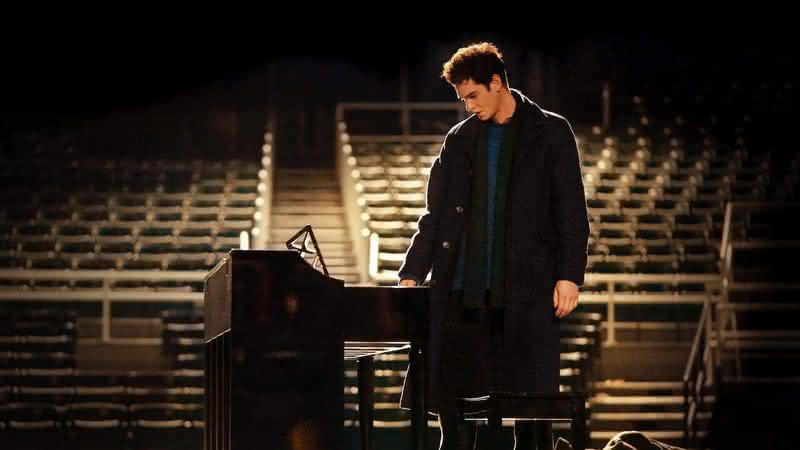 Andrew Garfield interpreta o escritor Jonathan Larson em "tick, tick... BOOM!", adaptação de Lin-Manuel Miranda para a Netflix - Divulgação/Netflix