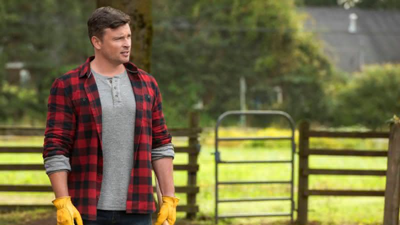 Tom Welling irá participar do crossover Crise Nas Infinitas Terras - CW