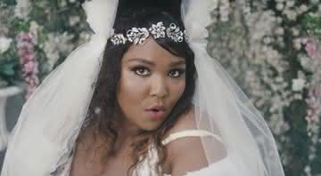 Lizzo em no clipe de Truth Hurts - YouTube