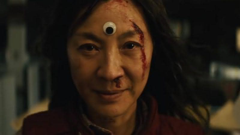 "Tudo em Todo O Lugar Ao Mesmo Tempo" voltará aos cinemas brasileiros em fevereiro - Reprodução: Diamond Films