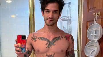 Tyler Posey se inscreveu no site de venda de nudes OnlyFans - Reprodução/Instagram