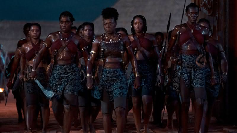 Viola Davis diz que "A Mulher Rei" é oportunidade para que "as mulheres negras possam se reconhecer no cinema" - Divulgação/Sony Pictures