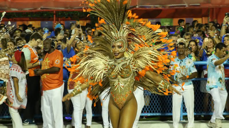 Luana Bandeira no desfile da Viradouro - Roberto Filho/Brazil News