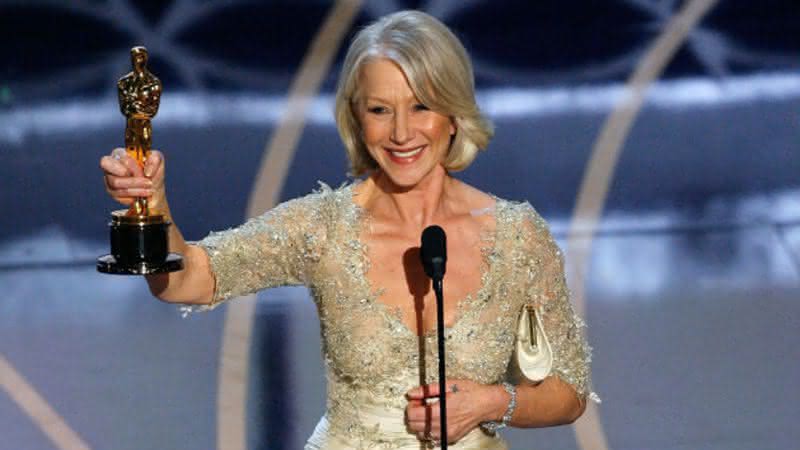 Você sabia que Helen Mirren escreveu uma carta para a rainha Elizabeth 2ª antes de interpretá-la nos cinemas? - Divulgação/Getty Images: Kevin Winter