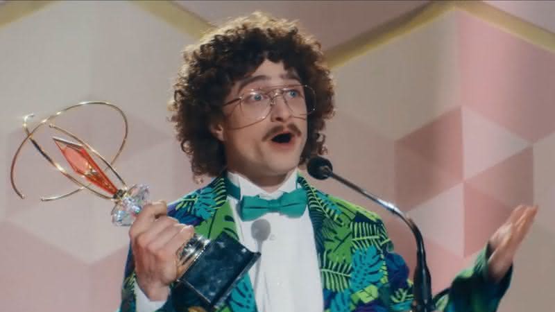"Weird": Daniel Radcliffe está pronto para seu futuro musical no trailer da cinebiografia - Divulgação/Roku
