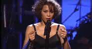 Whitney Houston cantando I Will Always Love You ao vivo em 1999 - YouTube