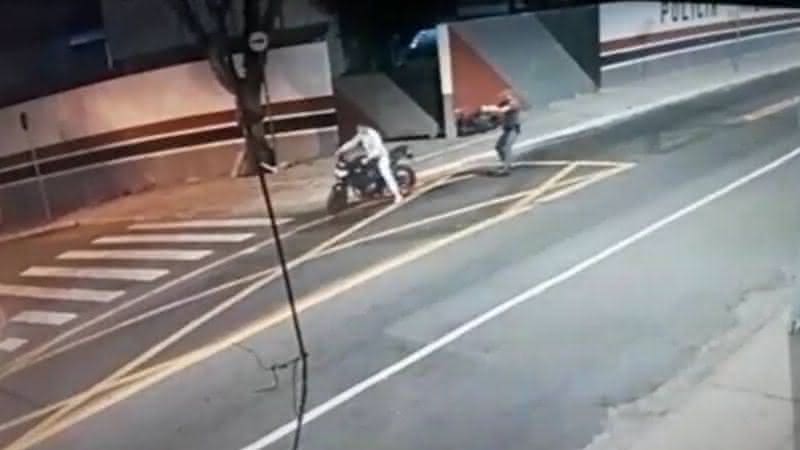 Policial é preso após matar motociclista com tiro nas costas - Divulgação/SSP