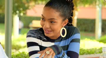 Yara Shahidi em Grown-ish - Reprodução/Freeform