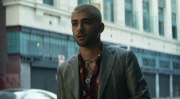 Zayn Malik lançou o clipe de Flames na manhã desta quinta-feira (30) - YouTube