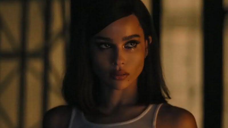 Zoë Kravitz como Selina Kyle em "The Batman" - (Reprodução/Warner Bros.)