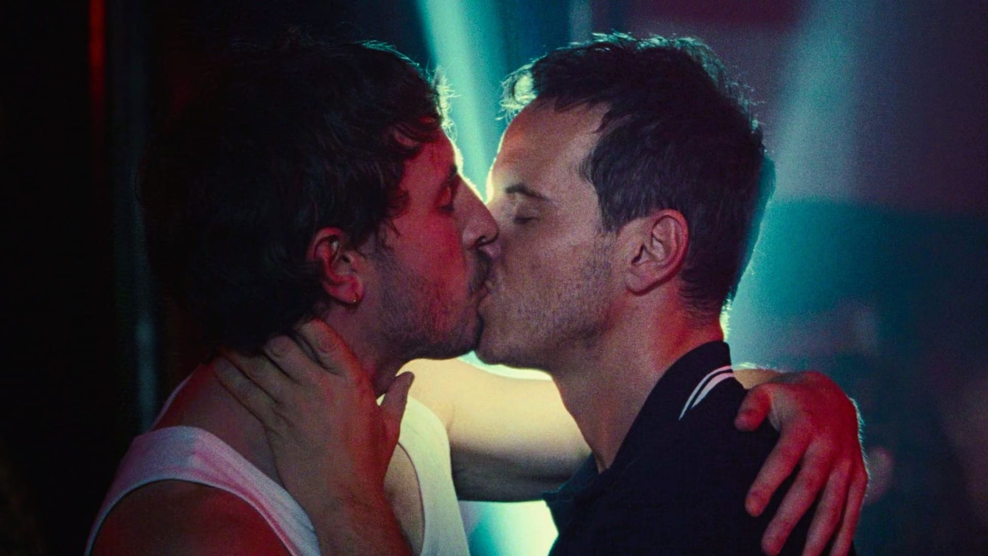 Estrelado por Paul Mescal (Aftersun) e Andrew Scott (Ripley), Todos Nós Desconhecidos aborda as feridas nas vivências de pessoas LGBTQIAPN+ (Foto: Divulgação/Searchlight Pictures)