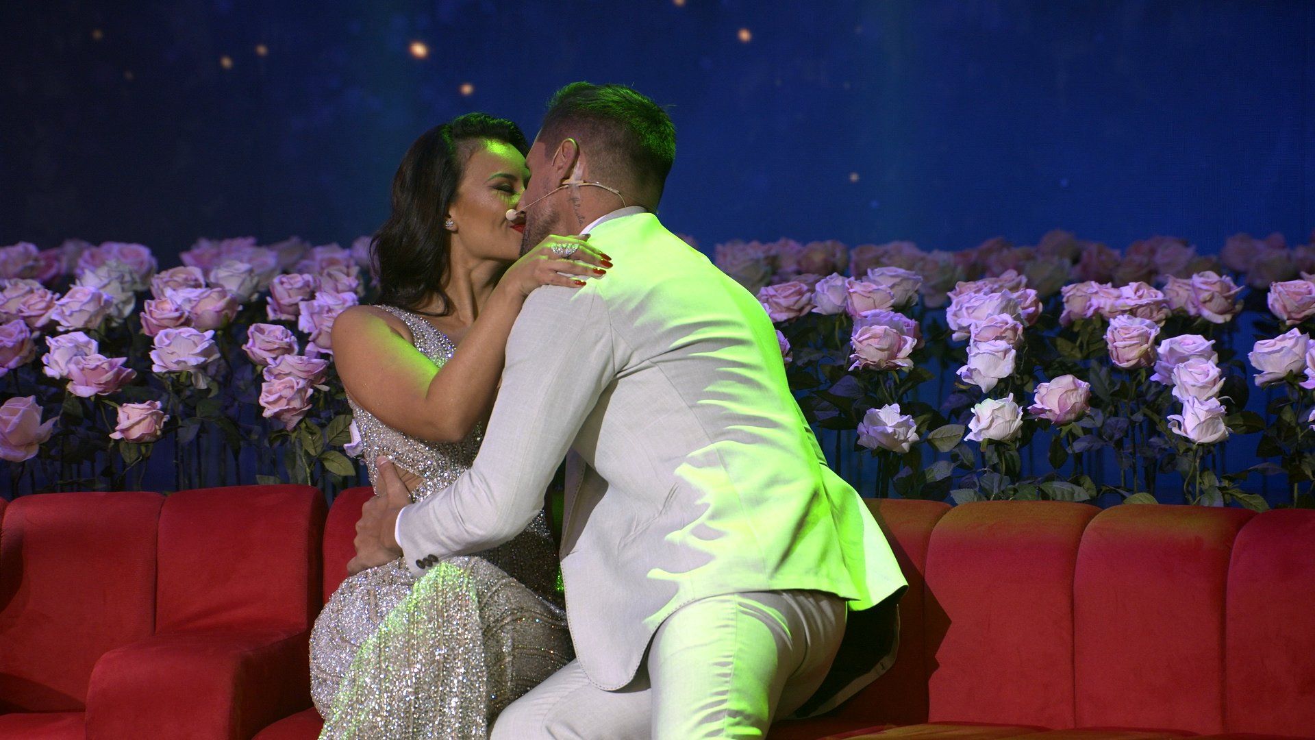 Daniela e Daniel continuaram juntos após o fim do "Casamento às Cegas Brasil" (Foto: Reprodução/Netflix)