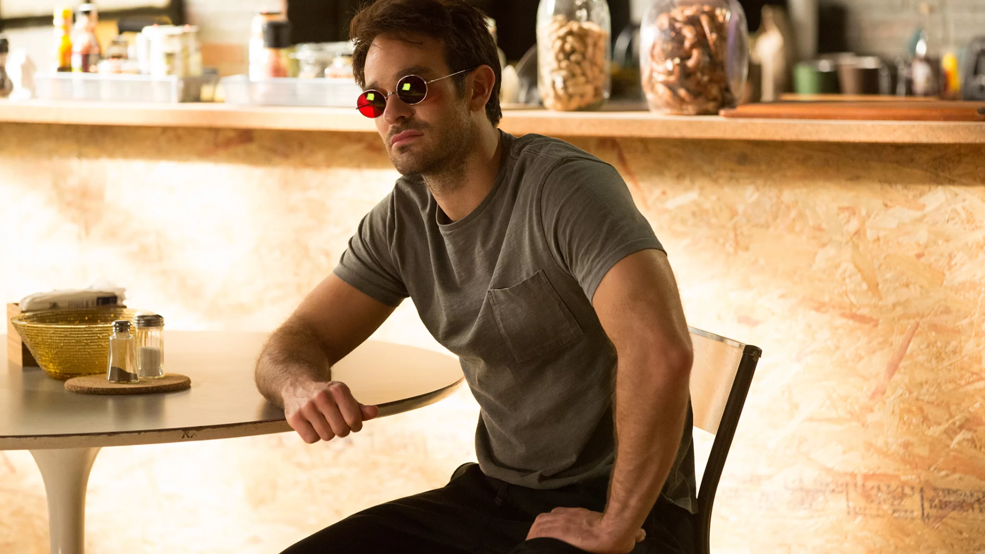 Charlie Cox voltará a viver o Demolidor em uma sequência/reboot das temporadas produzidas em parceria com a Netflix (Foto: Divulgação/Marvel Studios)