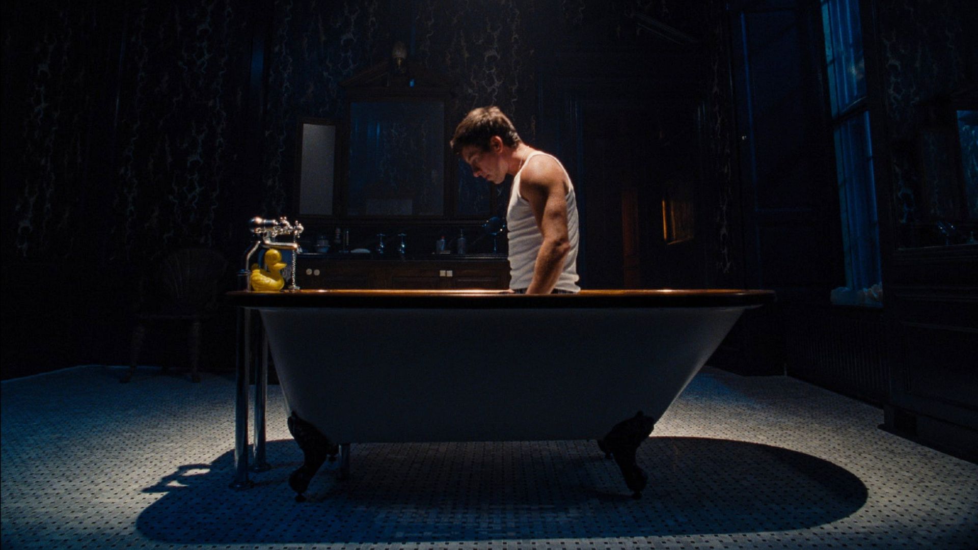 Com cenas sensuais e explícitas, Saltburn tem sido considerado um dos filmes mais polêmicos do ano (Foto: Divulgação/MGM)