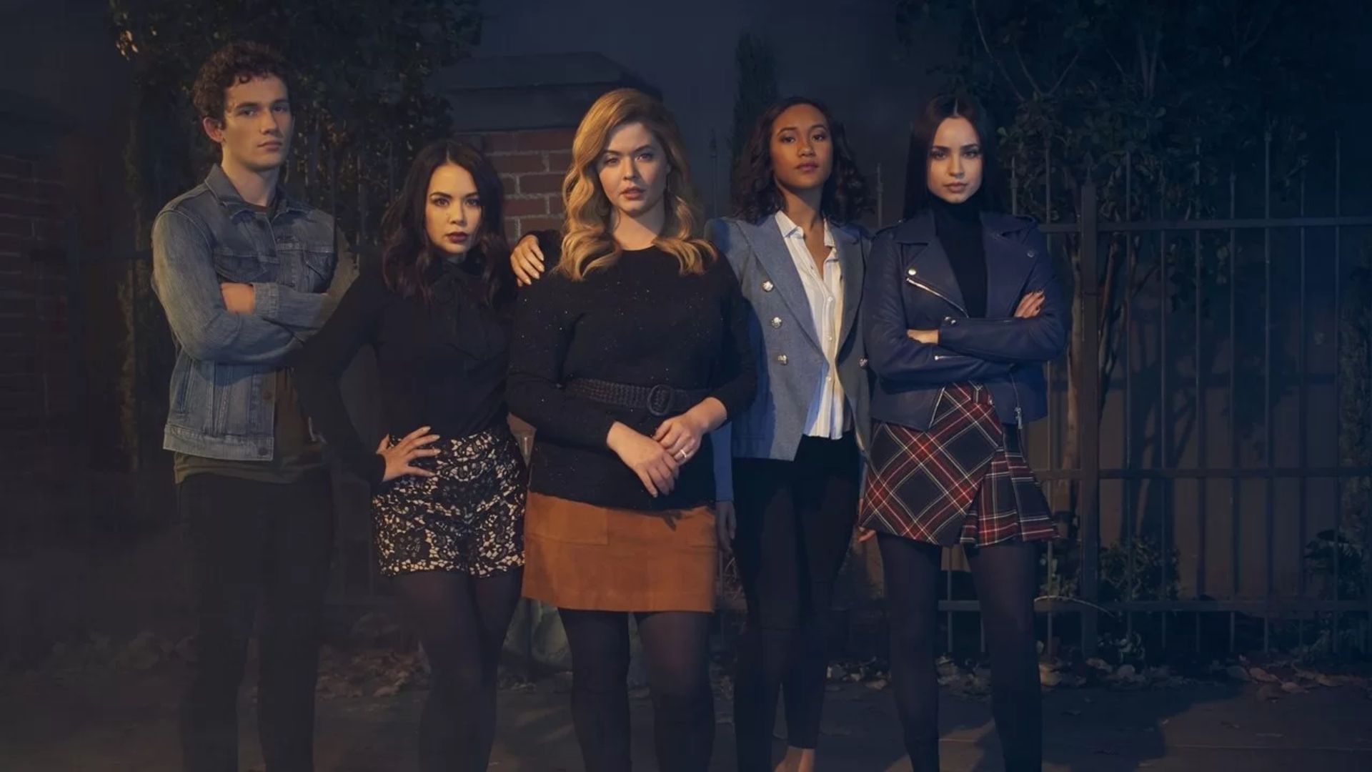 Com o fim de "Pretty Little Liars", foi lançado "The Perfectionists", mas a produção não deu nada certo (Foto: Divulgação)