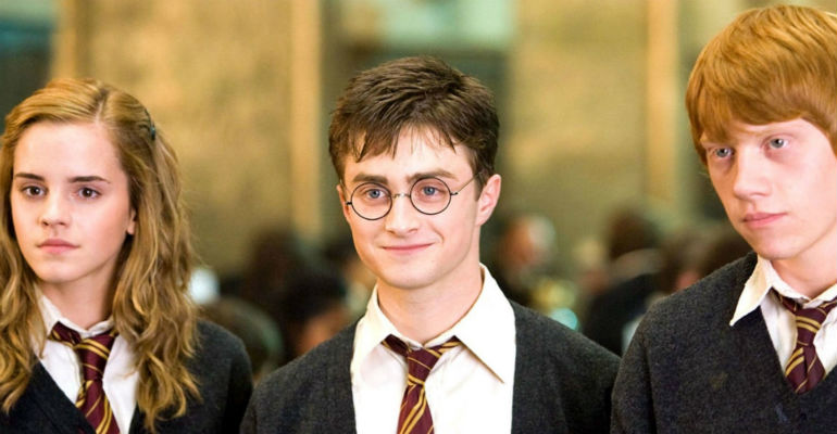 Em homenagem aos 23 anos de Harry Potter, linguistas listam os idiomas mágicos da série
