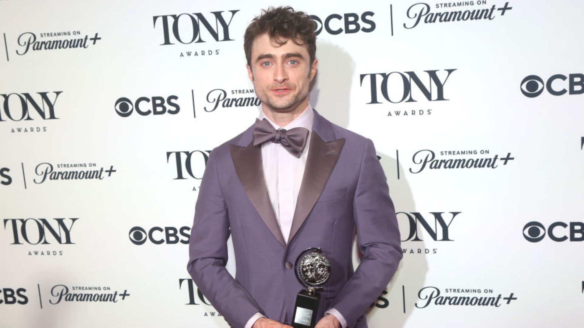 Daniel Radcliffe, de “Harry Potter”, é premiado no Tony Awards
