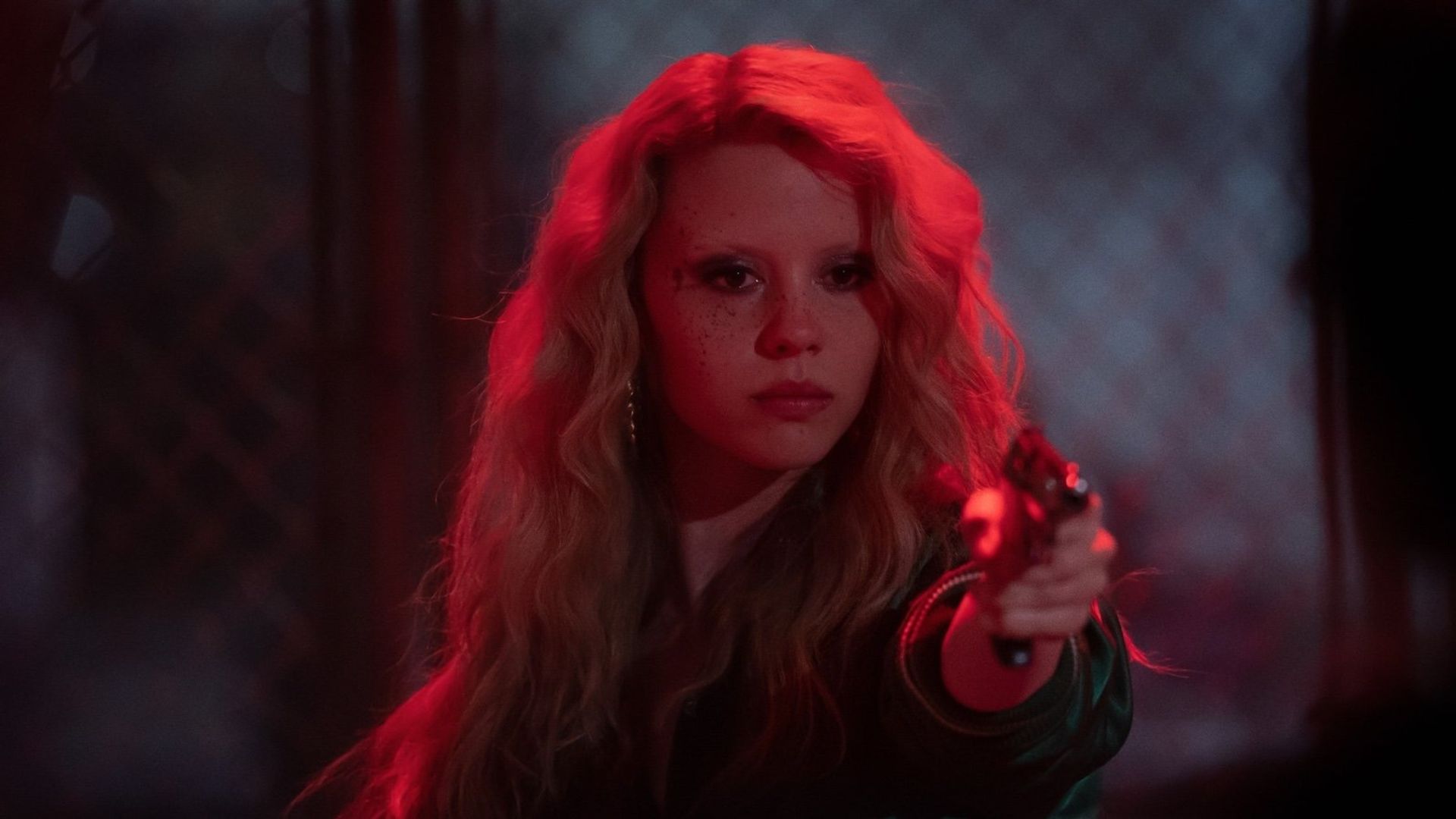 “MaXXXine” ganha pôsteres com elenco estrelado; confira
