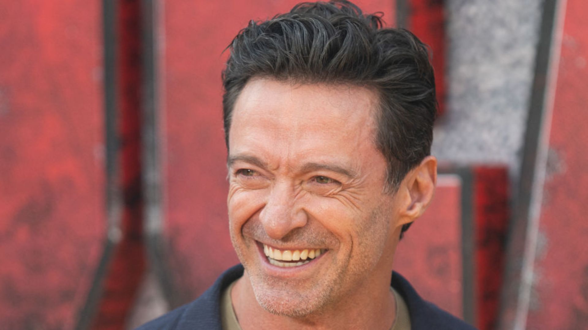 Hugh Jackman, de “Deadpool & Wolverine”, ganha presente inusitado em visita ao Brasil