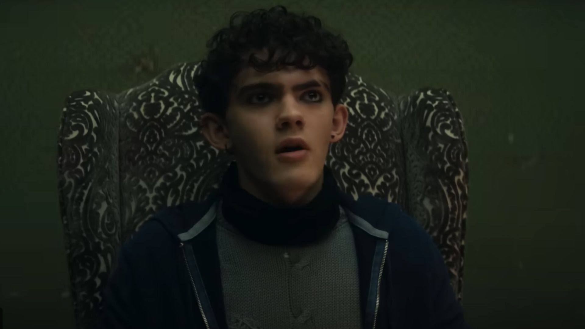 “Agatha Desde Sempre”: Novo trailer faz suspense sobre identidade do personagem de Joe Locke