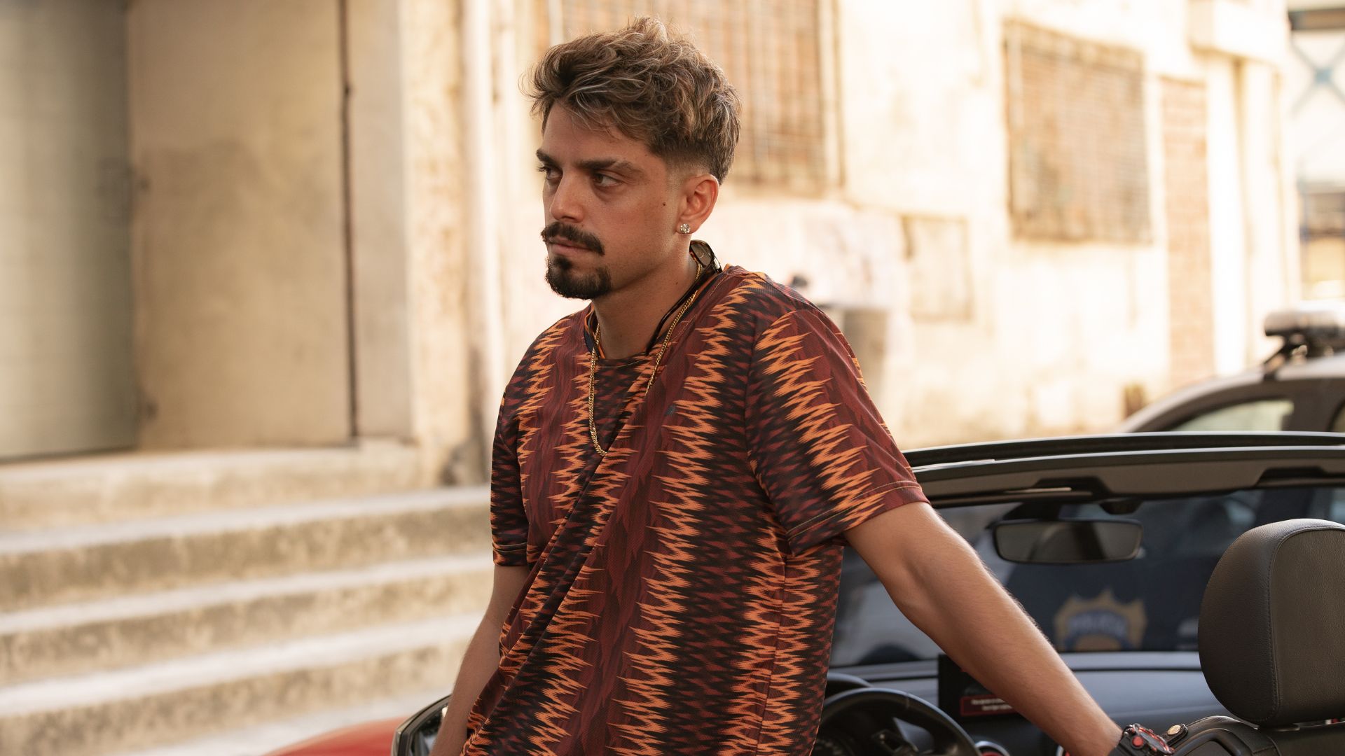 Rodrigo Simas sobre vilão de “Vidas Bandidas”: “Quis me divertir”