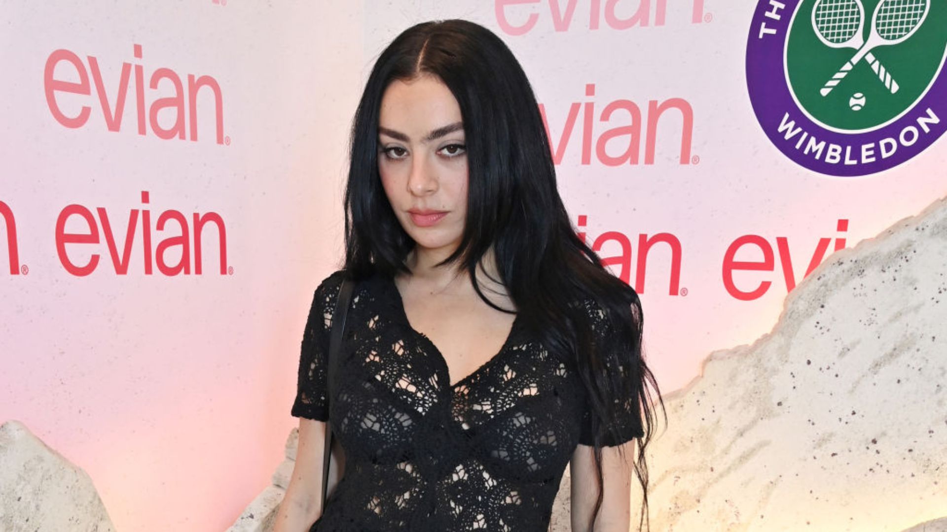 Charli XCX entra para elenco do thriller “I Want Your Sex”