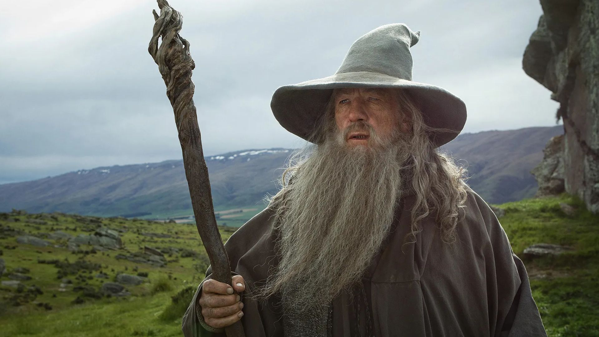 Ian McKellen deseja atuar em novo “O Senhor dos Anéis”: “É melhor que sejam rápidos”