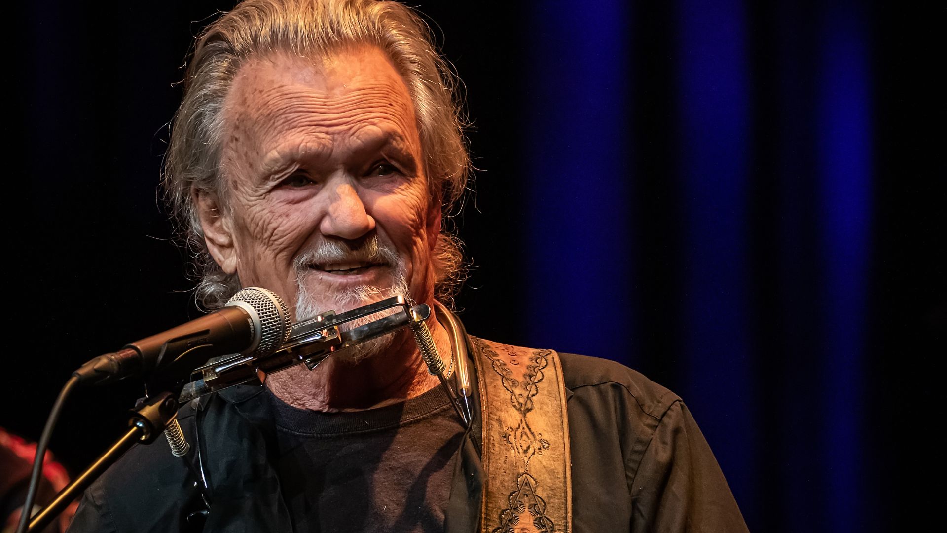 Morre cantor e ator Kris Kristofferson, de “Nasce Uma Estrela”, aos 88 anos