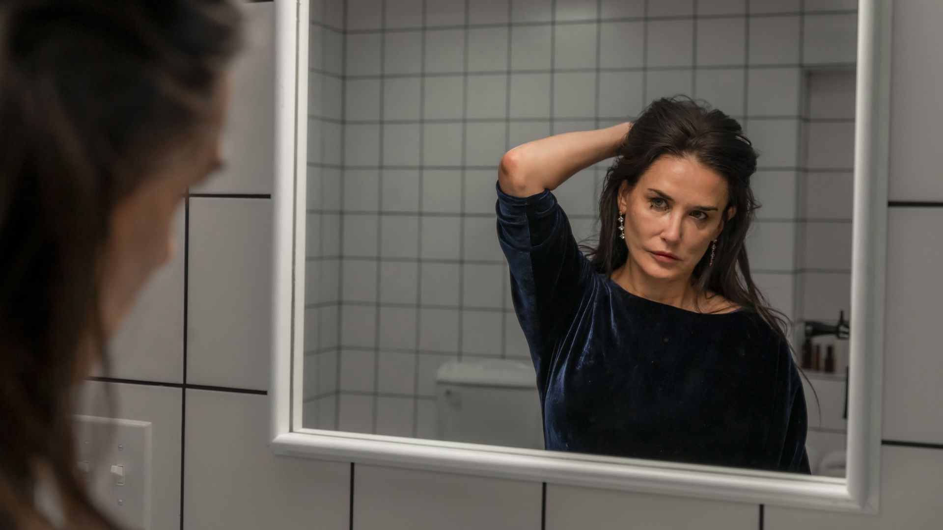 A Substância será relançado nos cinemas em versões dubladas