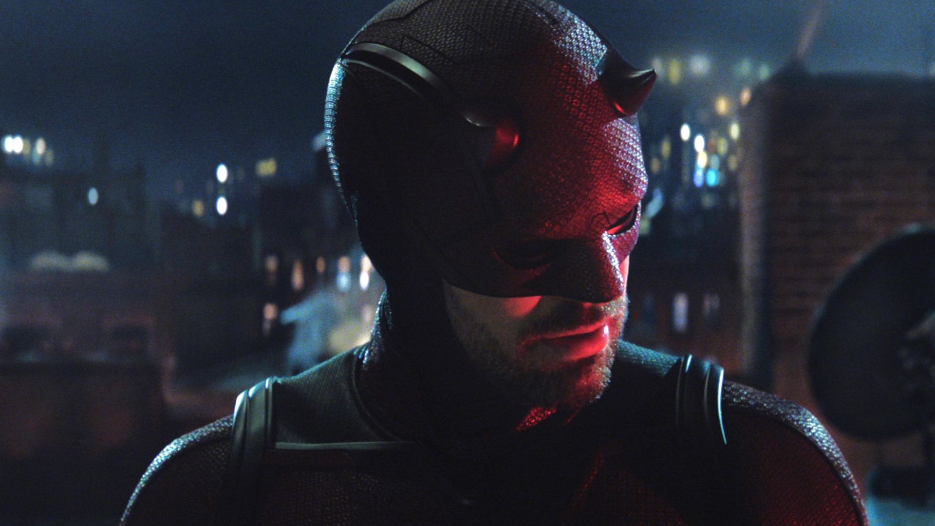Charlie Cox volta ao posto de vigilante no trailer de Demolidor: Renascido