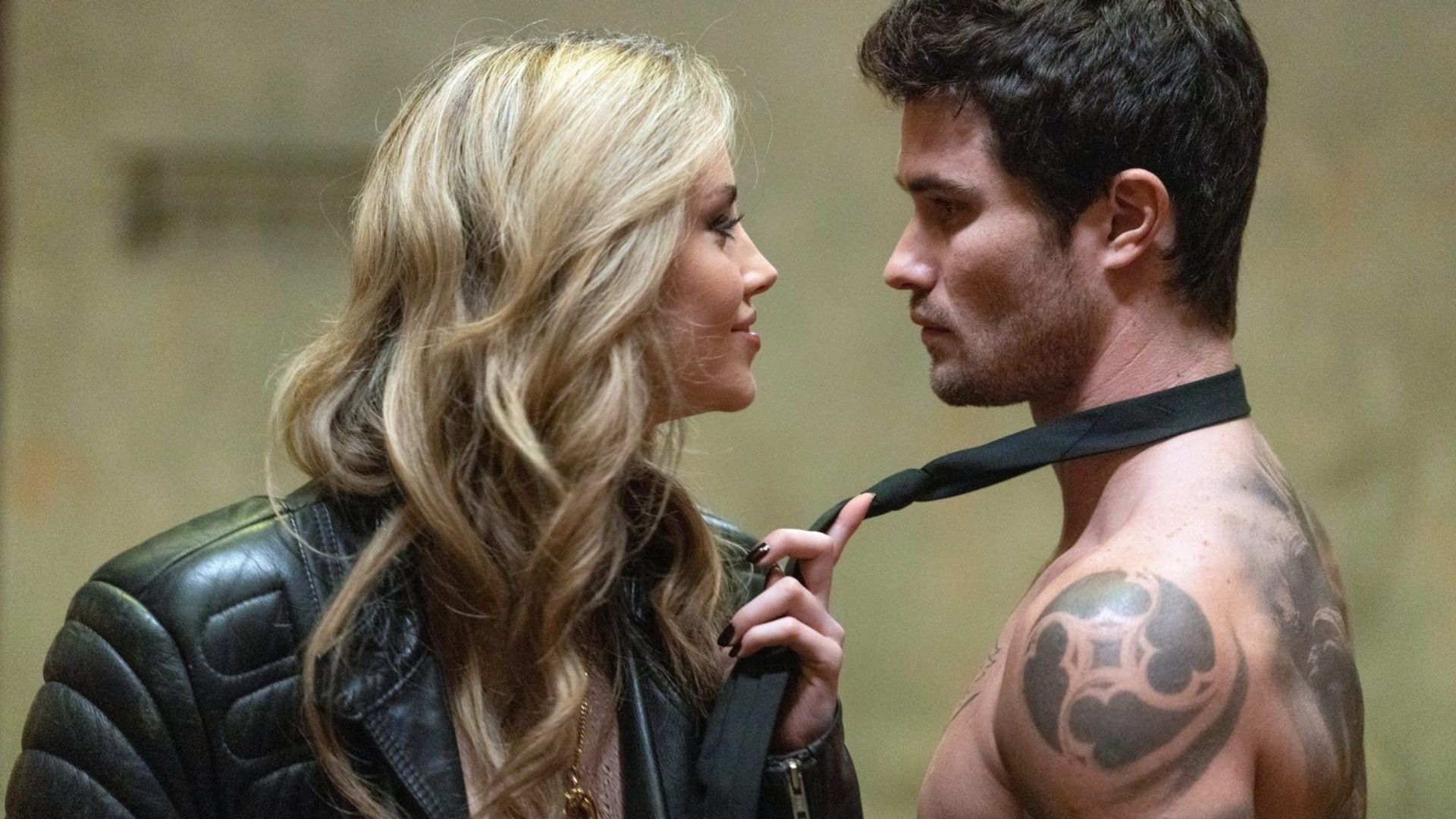 Na Sua Pele – A Série Marked Men, romance estrelado por Chase Stokes, estreia nos cinemas
