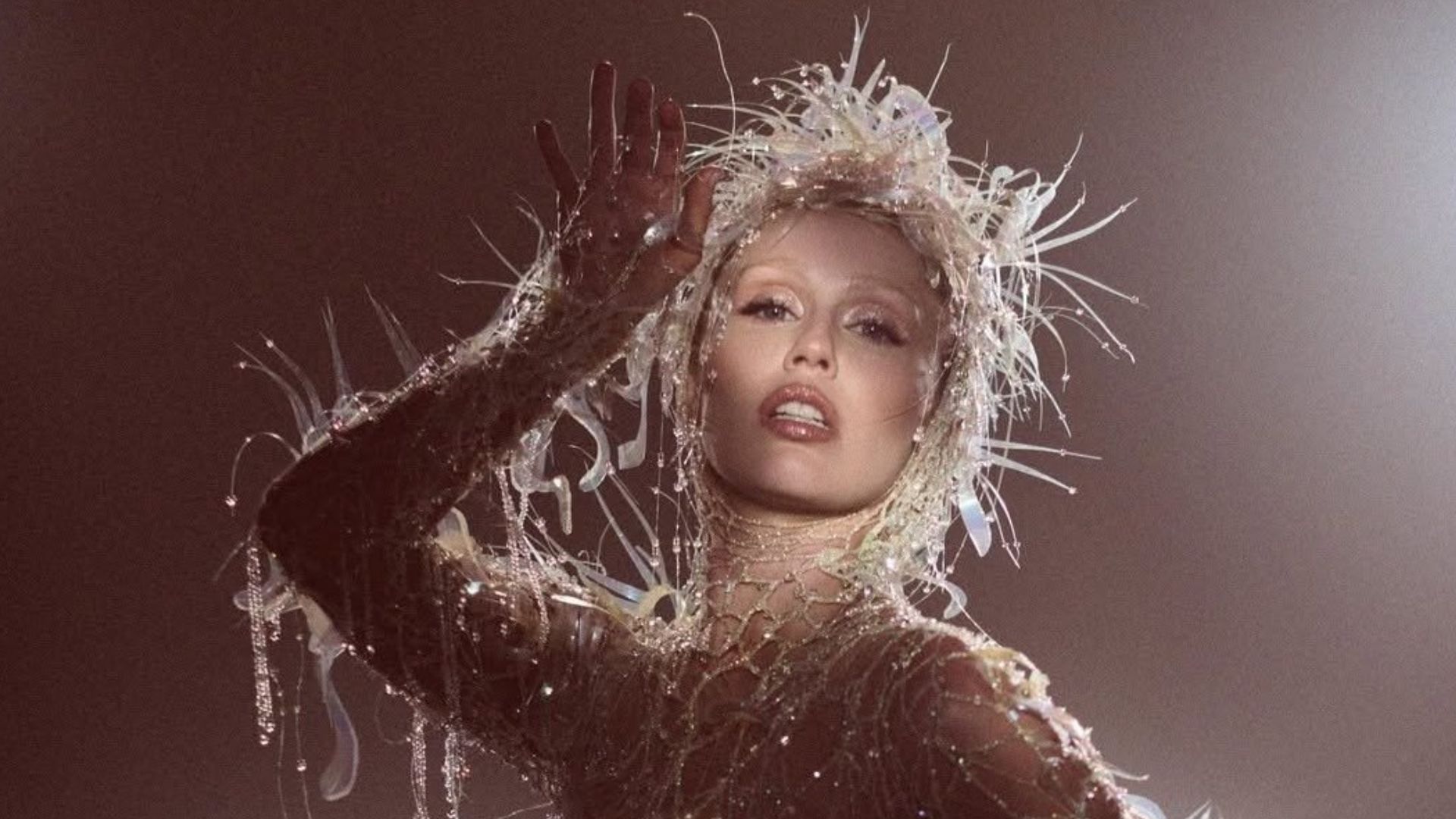Something Beautiful, álbum visual de Miley Cyrus, será lançado no Festival de Tribecca