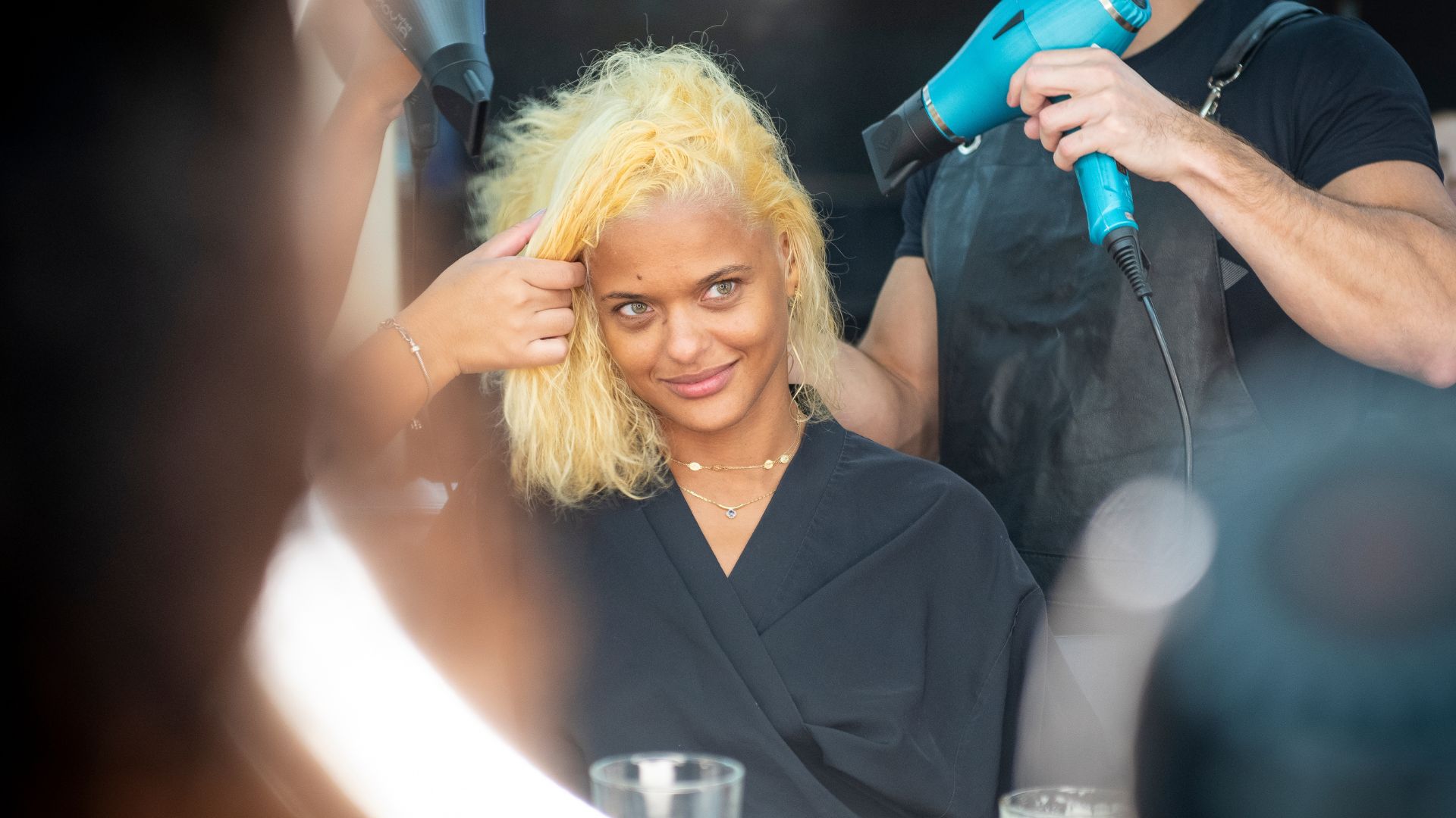 Thainá Duarte e Seu Jorge serão os protagonistas de Geni e o Zepelim, novo longa de Anna Muylaert