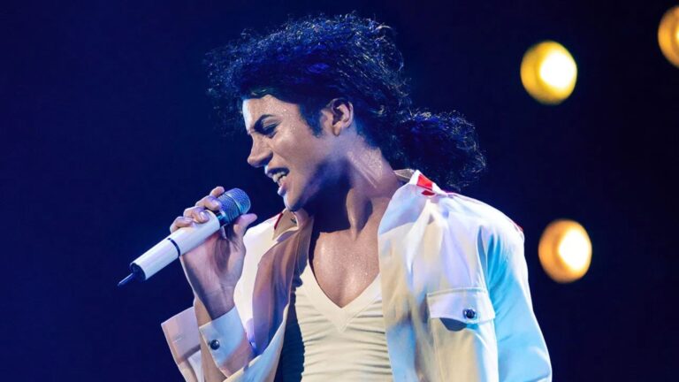 Filme biográfico de Michael Jackson tem estreia global adiada para abril de 2026