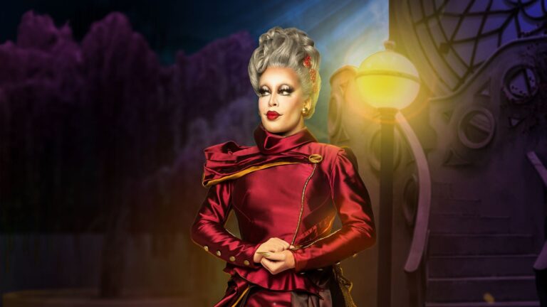 Gloria Groove faz história como primeira drag queen em Wicked: “Grande conquista”