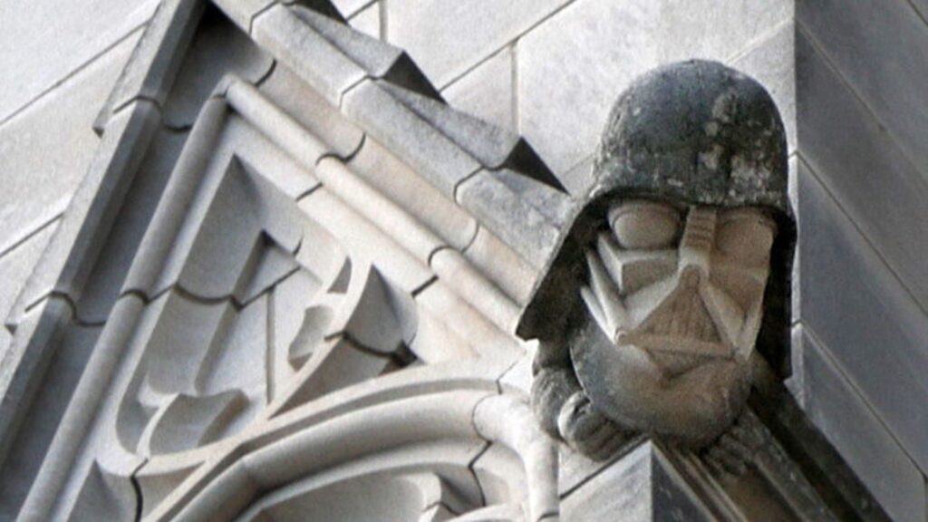 A curiosa gárgula de Darth Vader em catedral nos Estados Unidos; como ela foi parar lá?