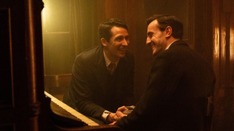 A História do Som decepciona com romance contido entre Paul Mescal e Josh O’Connor