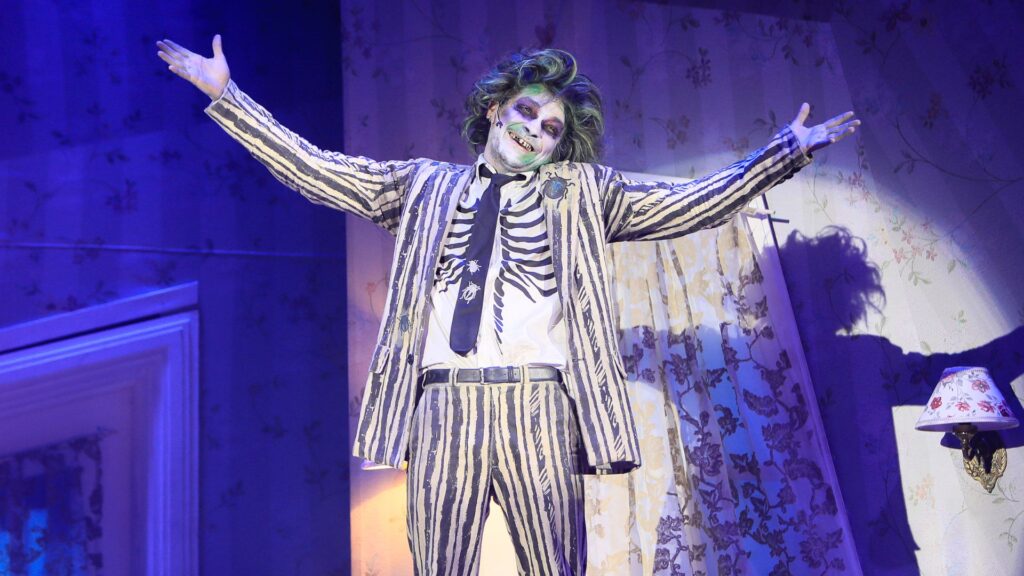 Com Eduardo Sterblitch, Beetlejuice: O Musical retorna aos palcos em SP
