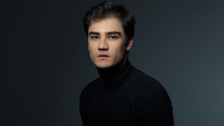 Caio Mutai celebra sucesso com duas produções no 33º Festival MixBrasil: ‘É uma honra’