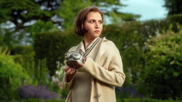 Os Sete Relógios de Agatha Christie, nova série da Netflix, ganha trailer