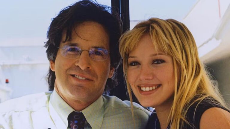 Hilary Duff lamenta morte de Robert Carradine, pai de sua personagem em Lizzie McGuire