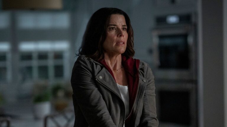 Neve Campbell sobre voltar ao papel de Sidney Prescott em Pânico 7: “Fiquei radiante”