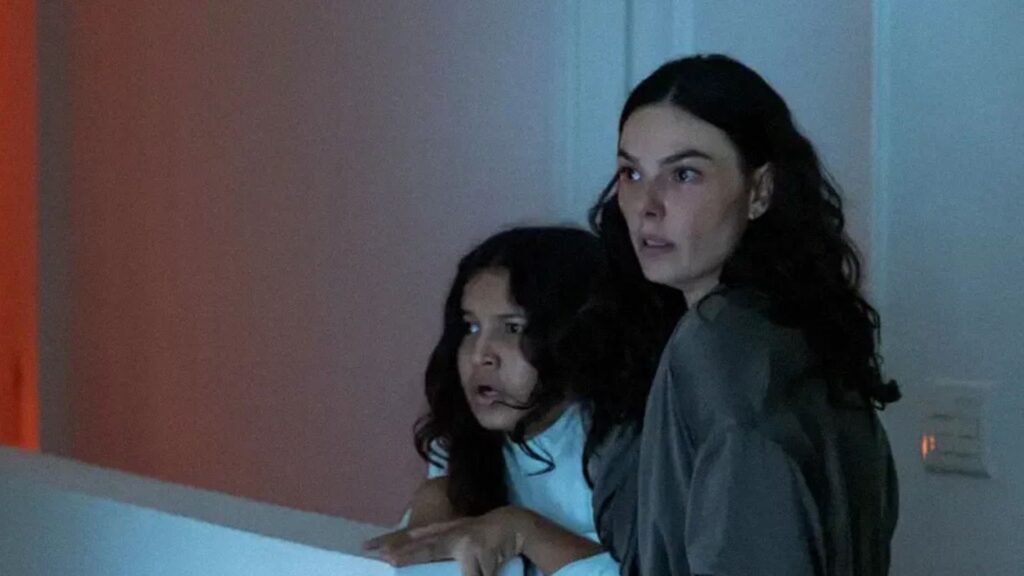 Quarto do Pânico, suspense com Isis Valverde, estreia no streaming