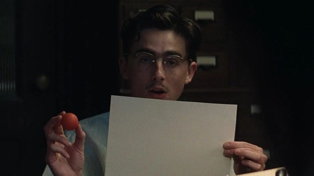 Timothée Chalamet se inspirou em girafas para atuar em Marty Supreme