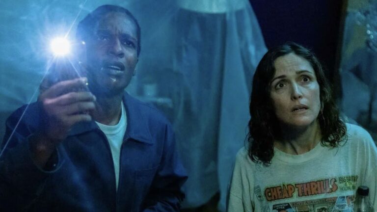 Se Eu Tivesse Pernas, Eu Te Chutaria, com Rose Byrne, estreia no streaming