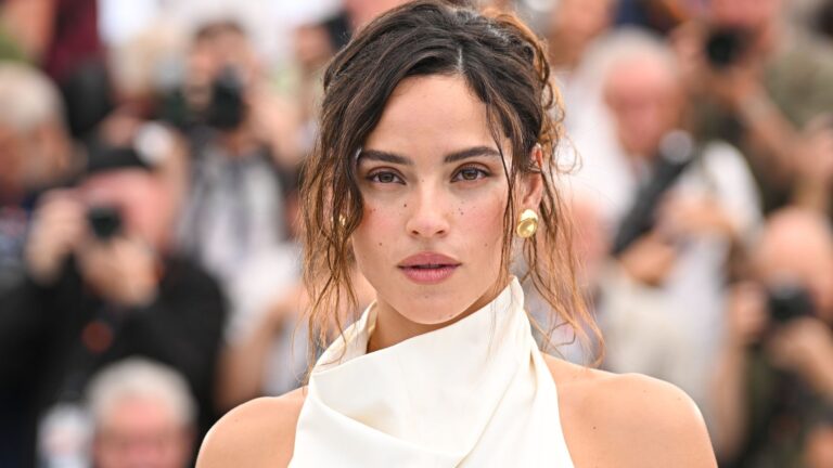 Adria Arjona vence disputa por papel em Man of Tomorrow, sequência de Superman
