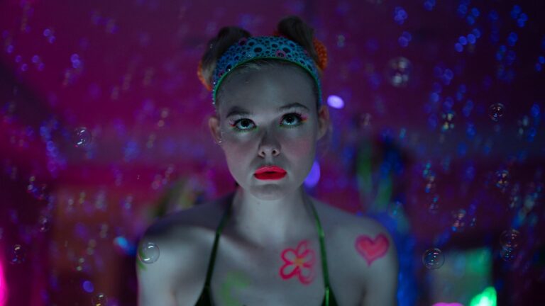 Margô Está em Apuros, série estrelada por Elle Fanning, chega ao streaming