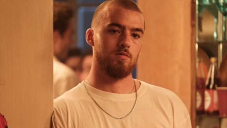 O que acontece com Fezco, personagem de Angus Cloud, em Euphoria? Criador responde