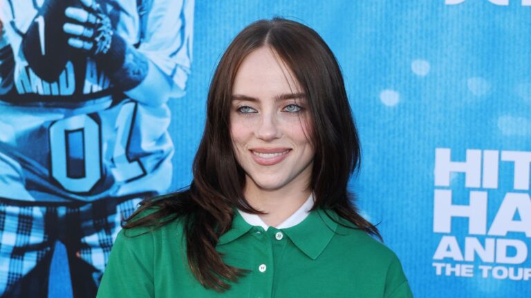 Billie Eilish defende uso de celulares por fãs em shows: “Eu filmava cada minuto”